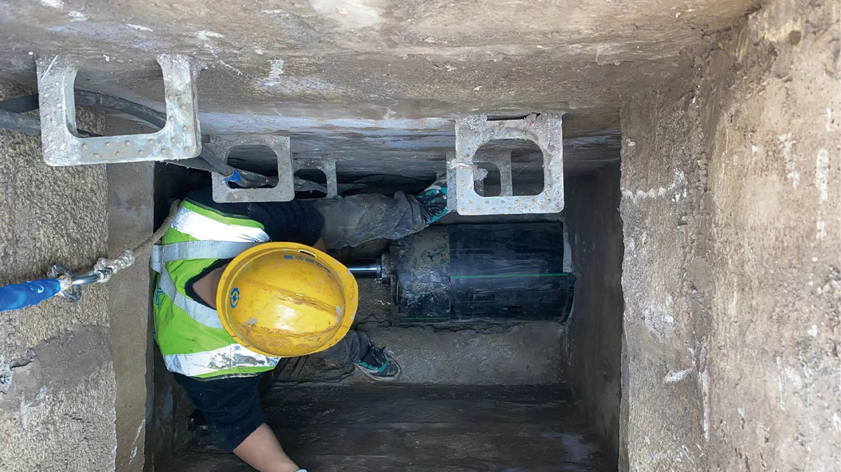 察哈尔右翼中HDPE短管内衬法